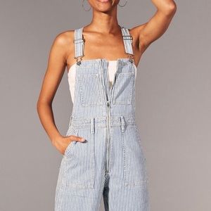 XS women’s abercrombie pinstripe overalls